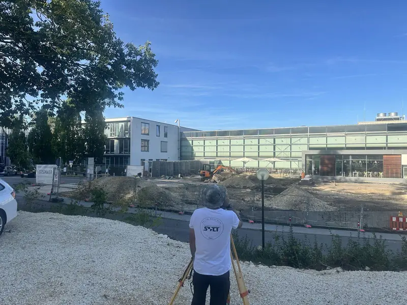 Bibolat Soltaev bei der Vermessung am Ostalb-Klinikum Aalen